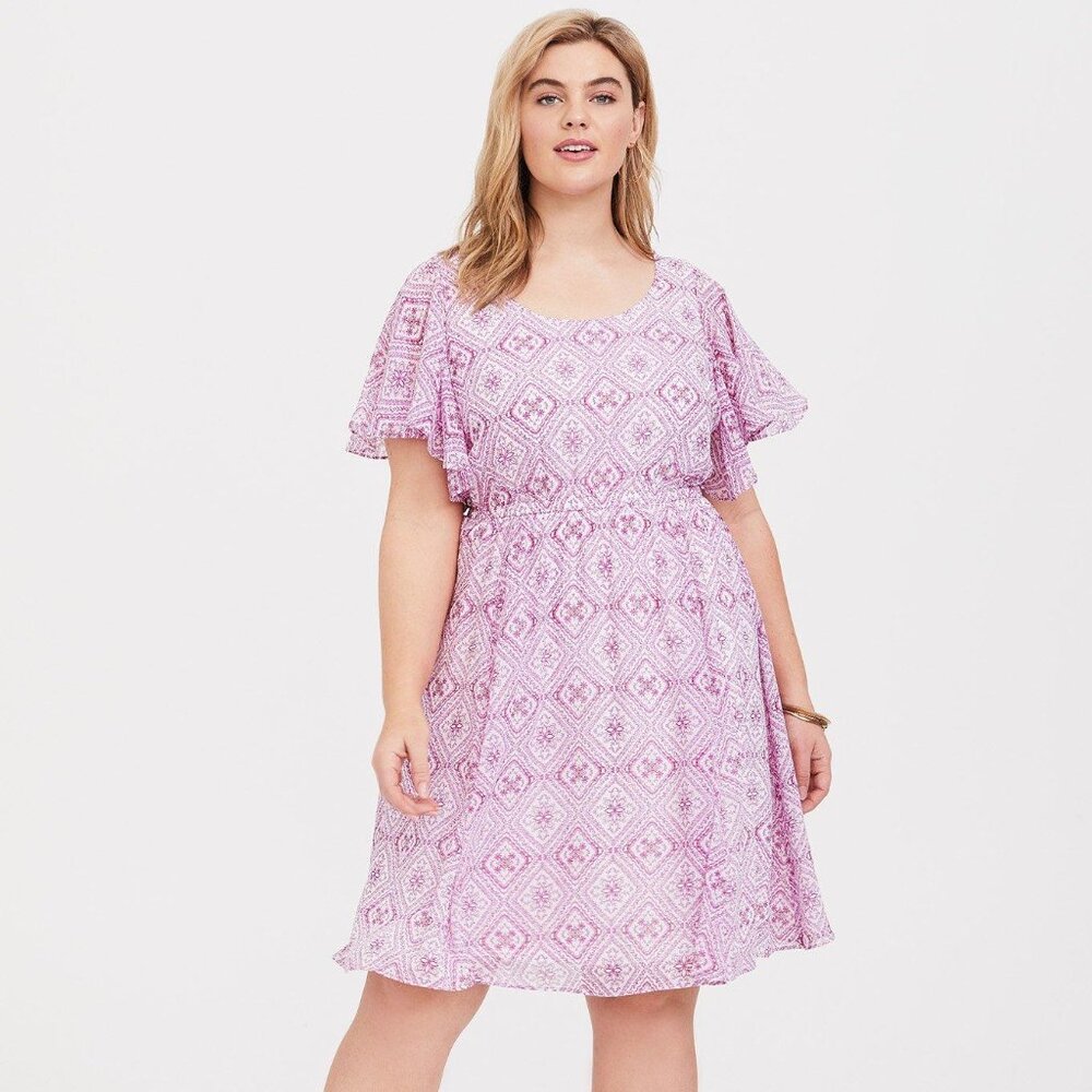 Torrid Mini Chiffon Skater Dress  Size 4X Flutter Sleeve Keyhole Berry Floral